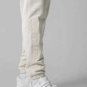 MENS HEAVYWEIGHT EMBROIDERED SWEATPANTS